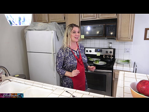 ❤️ Stepmom milking him in the kitchen before his date ️❌ Porn video at us ❤