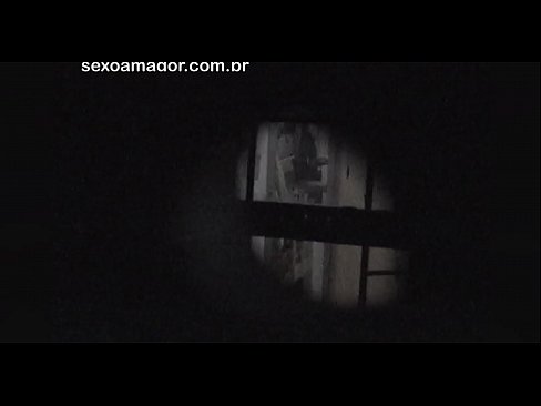 ❤️ Blondie gets secretly videotaped by a neighborhood voyeur hidden behind hollow bricks ️❌ Porn video at us ❤